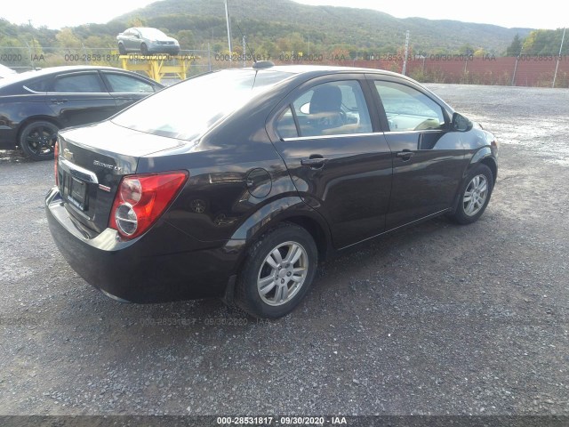 Photo 3 VIN: 1G1JC5SB1F4114820 - CHEVROLET SONIC 