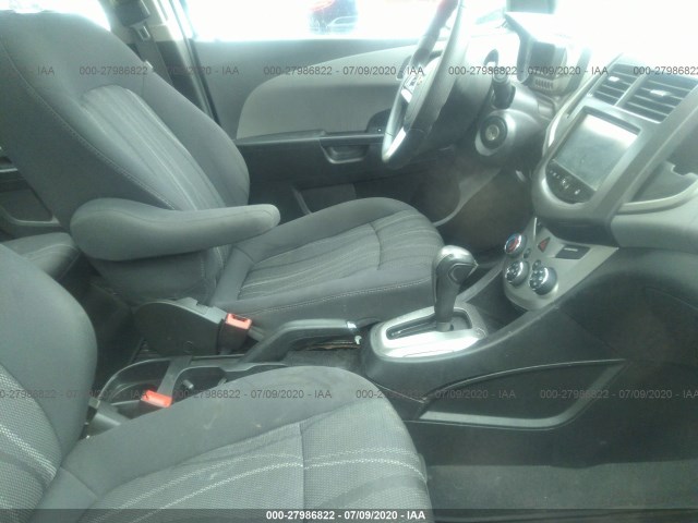 Photo 4 VIN: 1G1JC5SB1F4146568 - CHEVROLET SONIC 