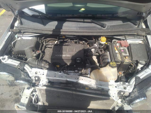 Photo 9 VIN: 1G1JC5SB3F4157815 - CHEVROLET SONIC 