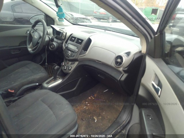 Photo 4 VIN: 1G1JC5SB4C4193315 - CHEVROLET SONIC 