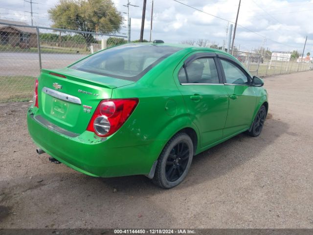 Photo 3 VIN: 1G1JC5SB4F4149934 - CHEVROLET SONIC 