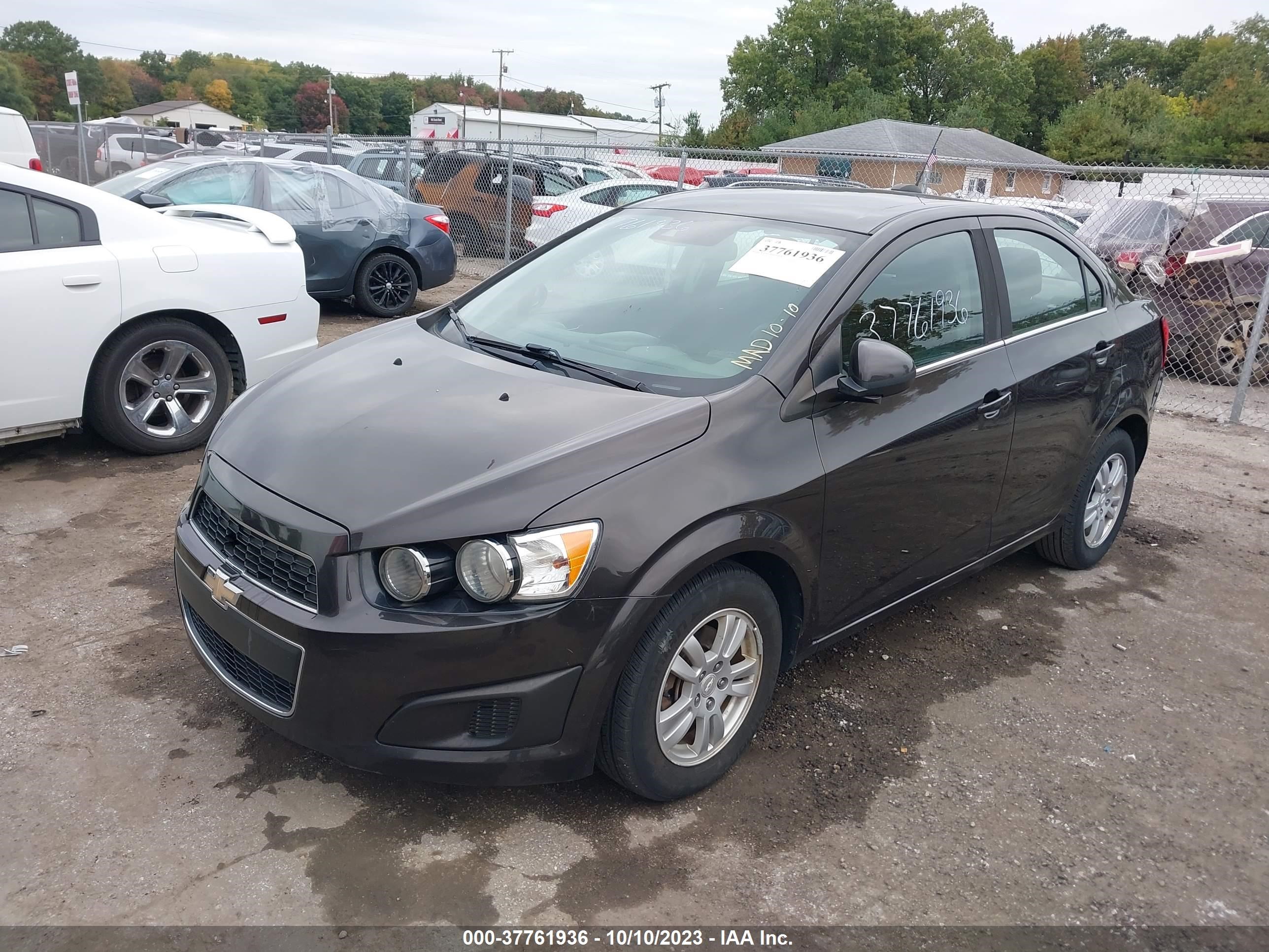 Photo 1 VIN: 1G1JC5SB4F4162327 - CHEVROLET SONIC 