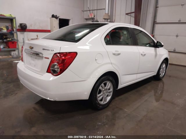 Photo 3 VIN: 1G1JC5SB4G4113677 - CHEVROLET SONIC 