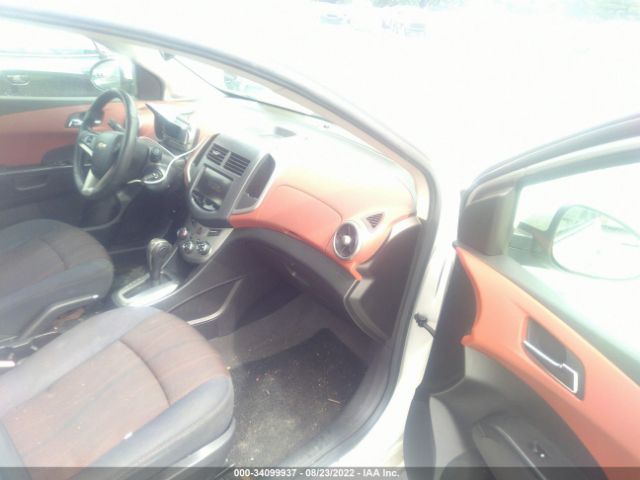 Photo 4 VIN: 1G1JC5SB5D4131326 - CHEVROLET SONIC 