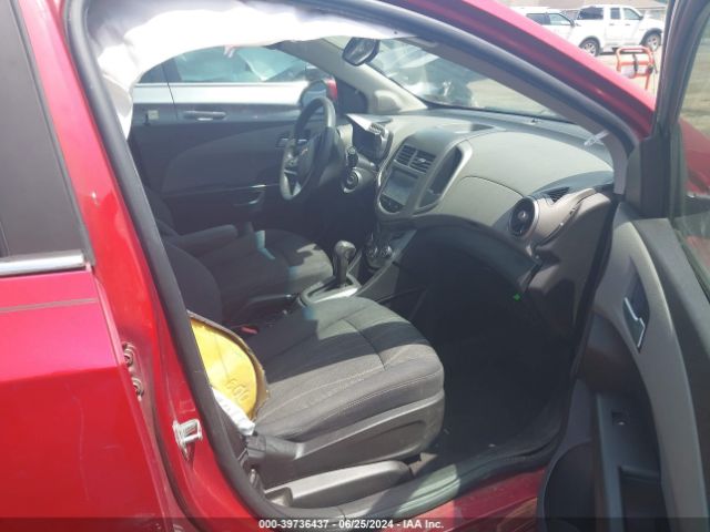 Photo 4 VIN: 1G1JC5SB5F4208750 - CHEVROLET SONIC 