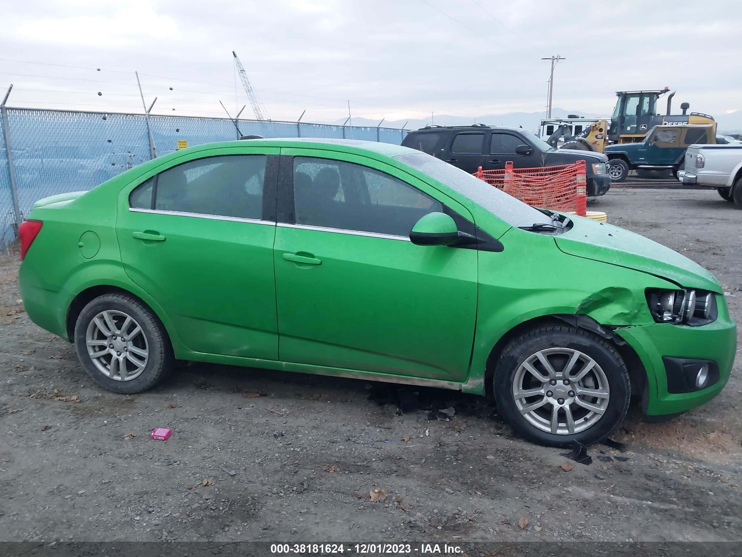 Photo 12 VIN: 1G1JC5SB6F4130270 - CHEVROLET SONIC 