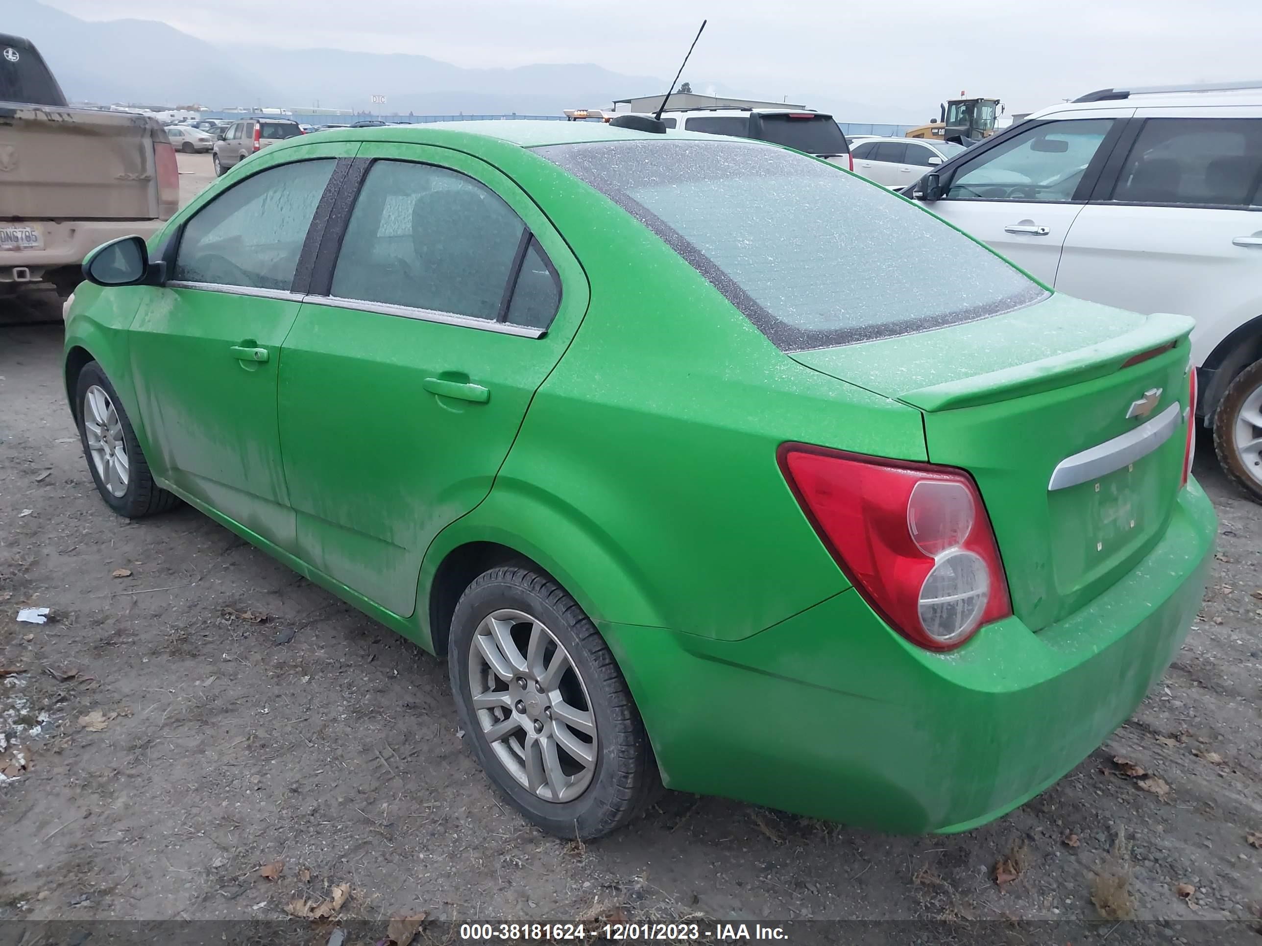 Photo 2 VIN: 1G1JC5SB6F4130270 - CHEVROLET SONIC 