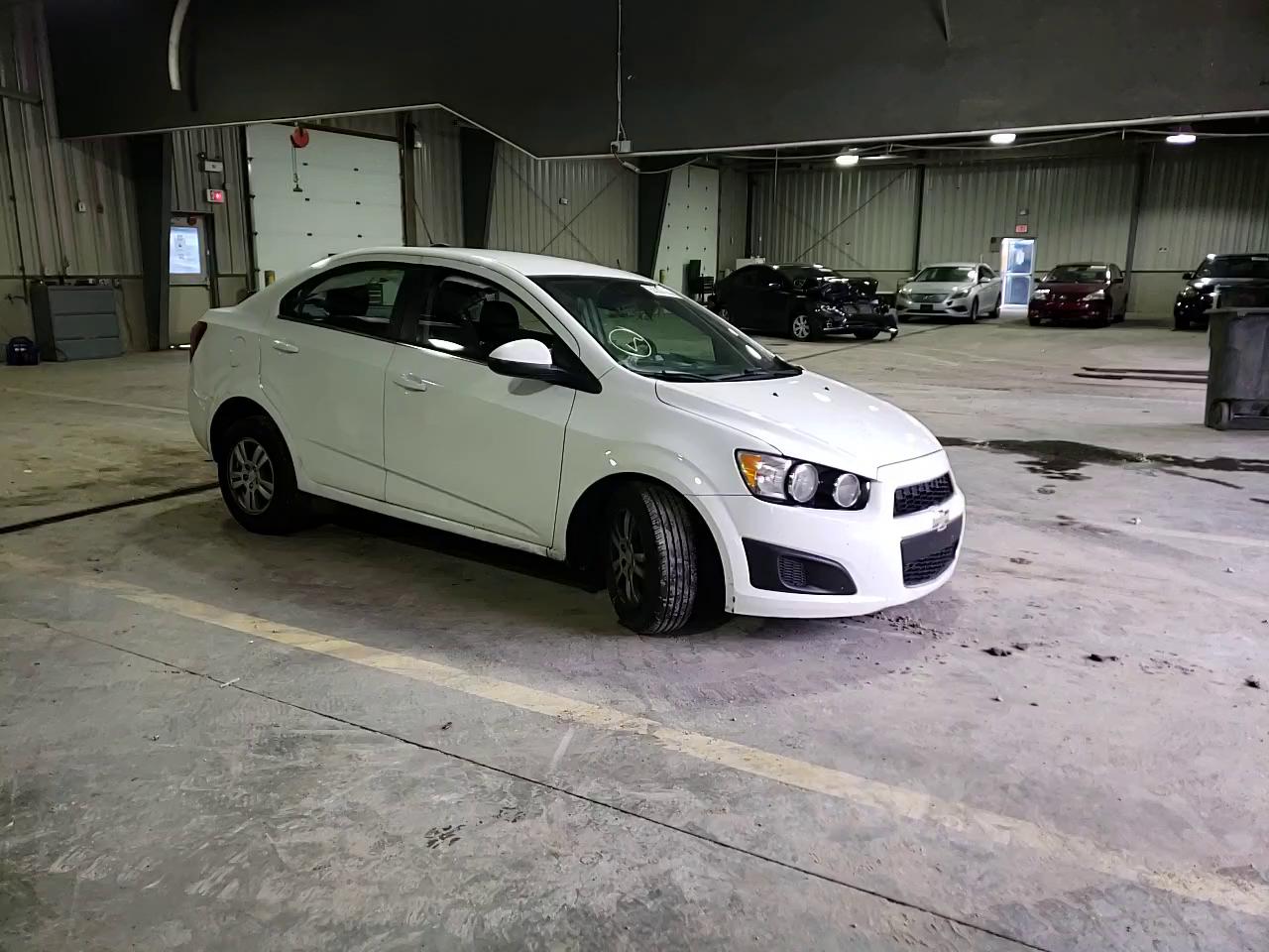 Photo 10 VIN: 1G1JC5SB6G4128343 - CHEVROLET SONIC LT 