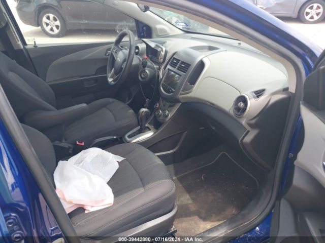 Photo 4 VIN: 1G1JC5SB8D4171271 - CHEVROLET SONIC LT 