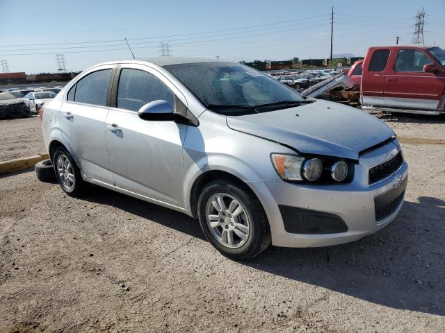 Photo 3 VIN: 1G1JC5SB8F4114765 - CHEVROLET SONIC LT 