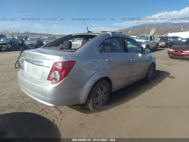 Photo 3 VIN: 1G1JC5SB9C4185131 - CHEVROLET SONIC 