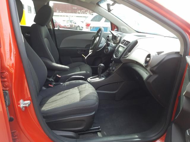 Photo 4 VIN: 1G1JC5SB9D4192260 - CHEVROLET SONIC LT 