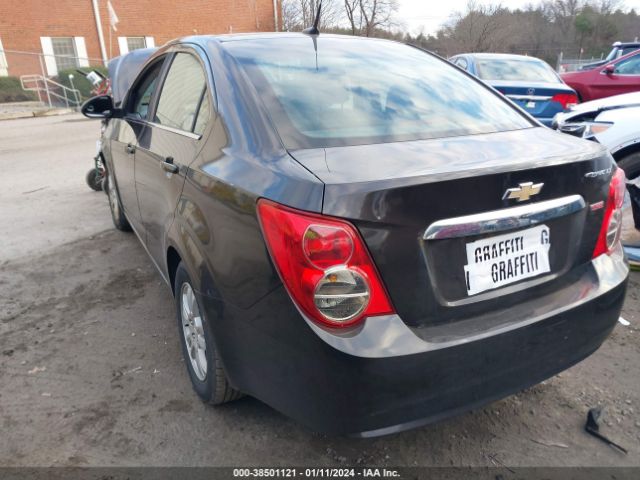 Photo 2 VIN: 1G1JC5SB9E4119603 - CHEVROLET SONIC 