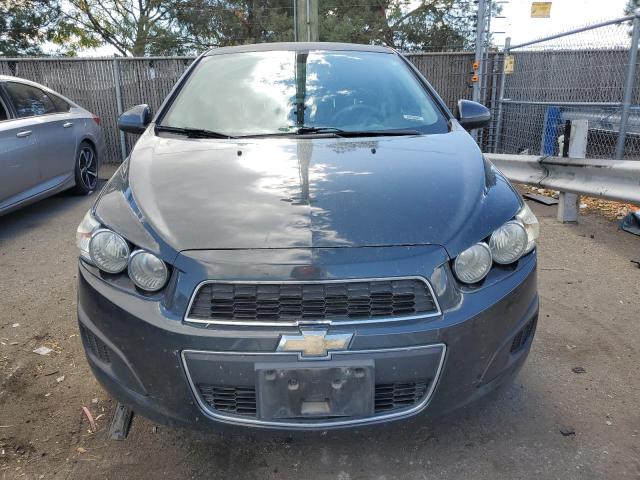 Photo 4 VIN: 1G1JC5SB9E4225419 - CHEVROLET SONIC LT 