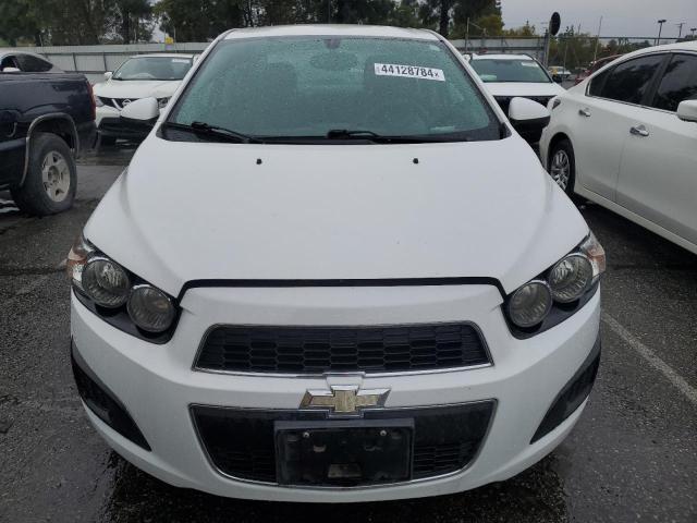 Photo 4 VIN: 1G1JC5SB9F4125550 - CHEVROLET SONIC 