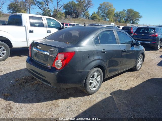 Photo 3 VIN: 1G1JC5SB9F4165188 - CHEVROLET SONIC 