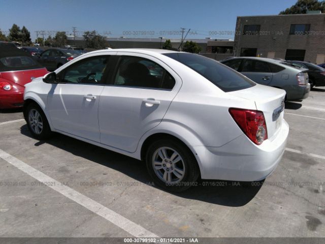 Photo 2 VIN: 1G1JC5SG0G4141567 - CHEVROLET SONIC 