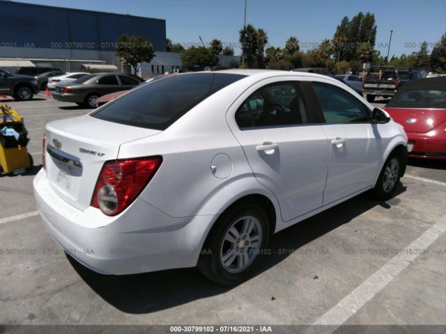 Photo 3 VIN: 1G1JC5SG0G4141567 - CHEVROLET SONIC 