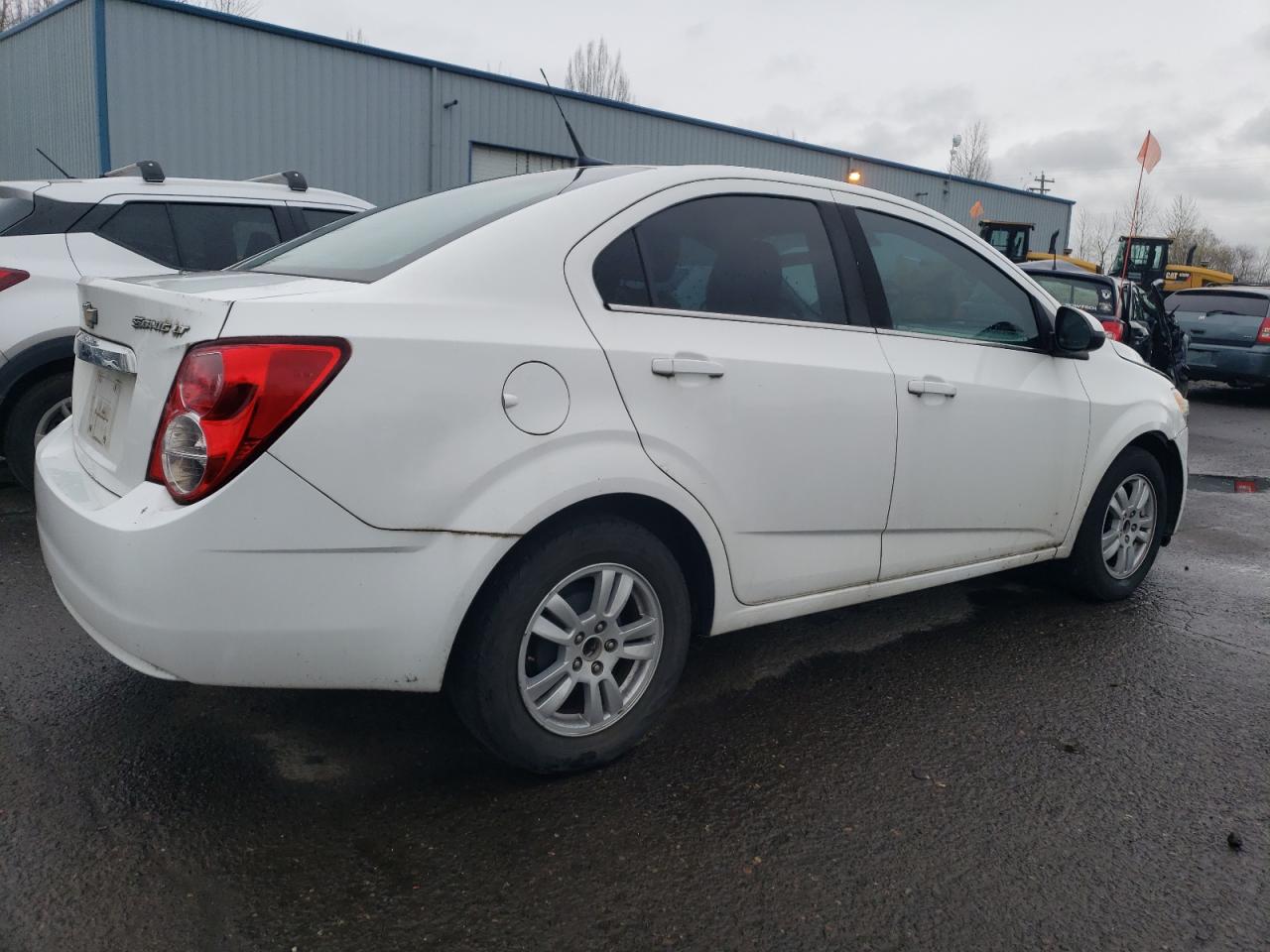 Photo 2 VIN: 1G1JC5SG1D4228776 - CHEVROLET SONIC 