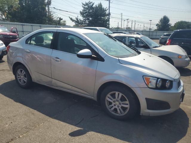 Photo 3 VIN: 1G1JC5SG2F4192373 - CHEVROLET SONIC LT 