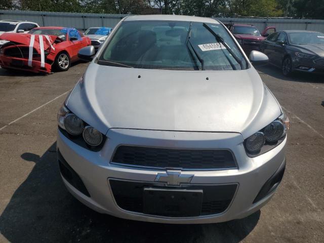 Photo 4 VIN: 1G1JC5SG2F4192373 - CHEVROLET SONIC LT 