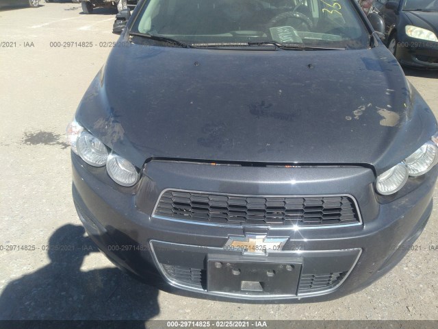 Photo 5 VIN: 1G1JC5SG2G4157883 - CHEVROLET SONIC 