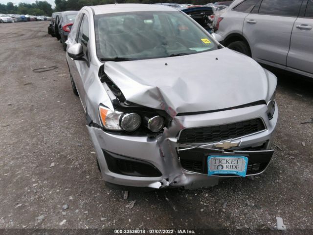 Photo 5 VIN: 1G1JC5SG3D4238449 - CHEVROLET SONIC 