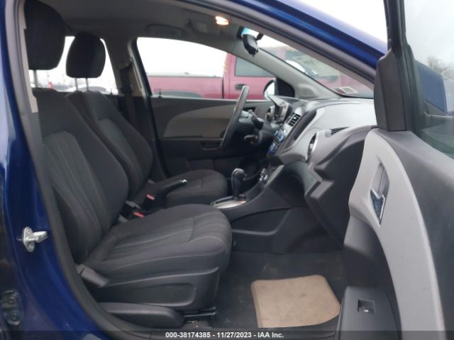 Photo 4 VIN: 1G1JC5SG3E4220132 - CHEVROLET SONIC 