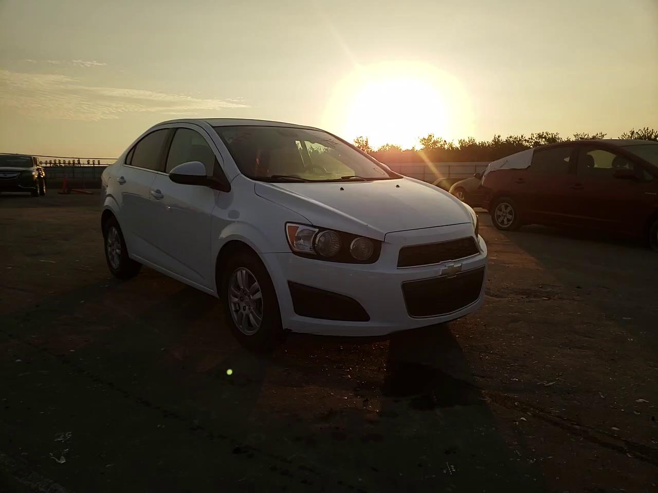 Photo 10 VIN: 1G1JC5SG4D4124895 - CHEVROLET SONIC LT 