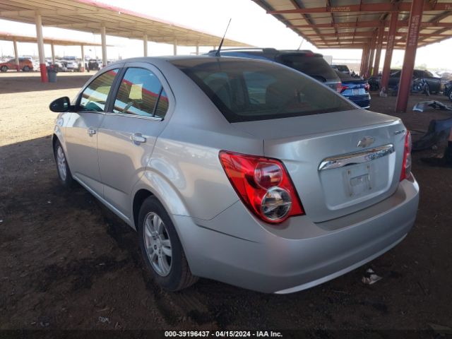 Photo 2 VIN: 1G1JC5SG4E4100694 - CHEVROLET SONIC 