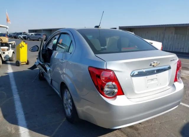 Photo 2 VIN: 1G1JC5SG4G4102593 - CHEVROLET SONIC 