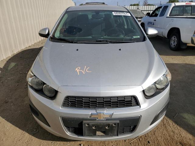 Photo 4 VIN: 1G1JC5SG4G4146402 - CHEVROLET SONIC LT 