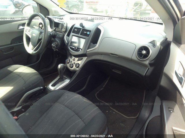 Photo 4 VIN: 1G1JC5SG5D4141494 - CHEVROLET SONIC 