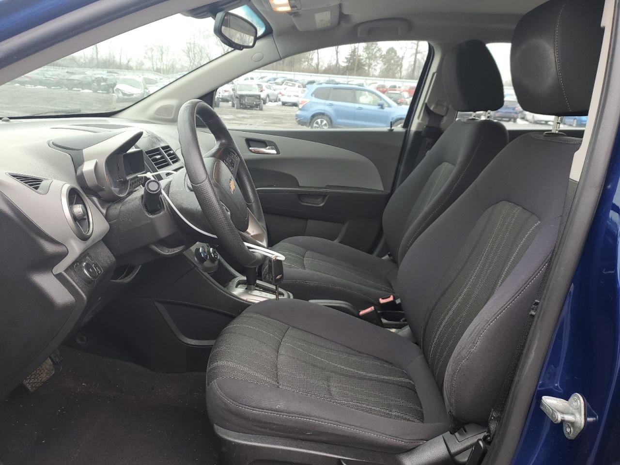 Photo 6 VIN: 1G1JC5SG5D4236654 - CHEVROLET SONIC 