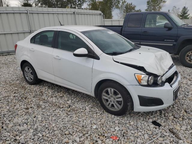 Photo 3 VIN: 1G1JC5SG5E4202411 - CHEVROLET SONIC LT 