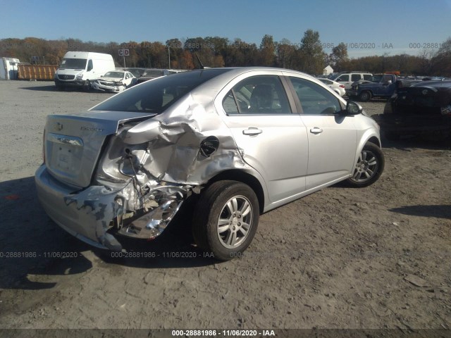 Photo 3 VIN: 1G1JC5SG6E4234851 - CHEVROLET SONIC 