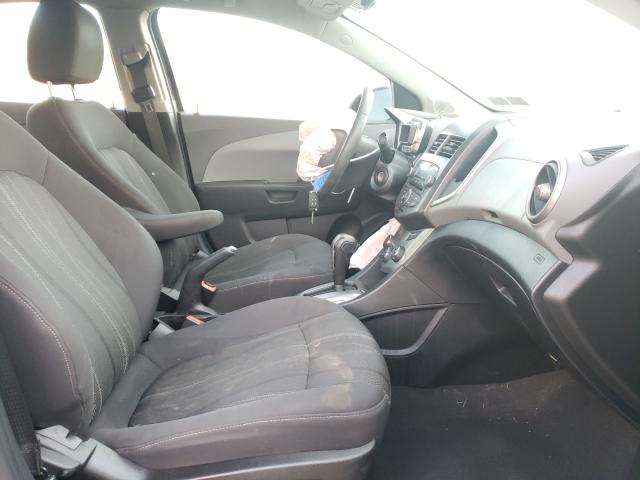 Photo 4 VIN: 1G1JC5SG6F4131057 - CHEVROLET SONIC LT 