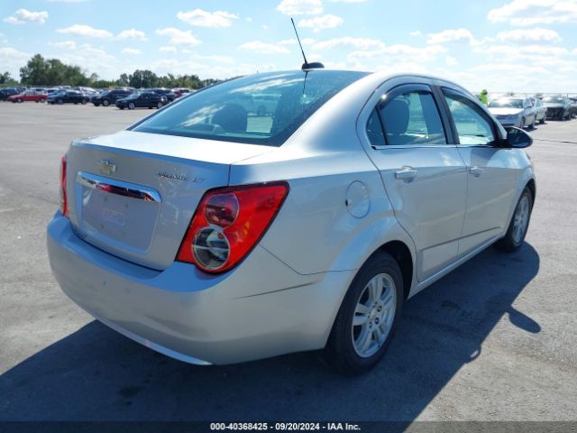 Photo 3 VIN: 1G1JC5SG7F4112663 - CHEVROLET SONIC 