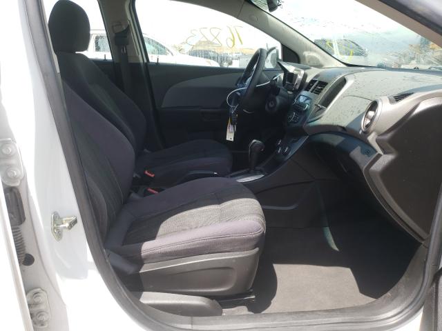 Photo 4 VIN: 1G1JC5SG8D4188079 - CHEVROLET SONIC LT 