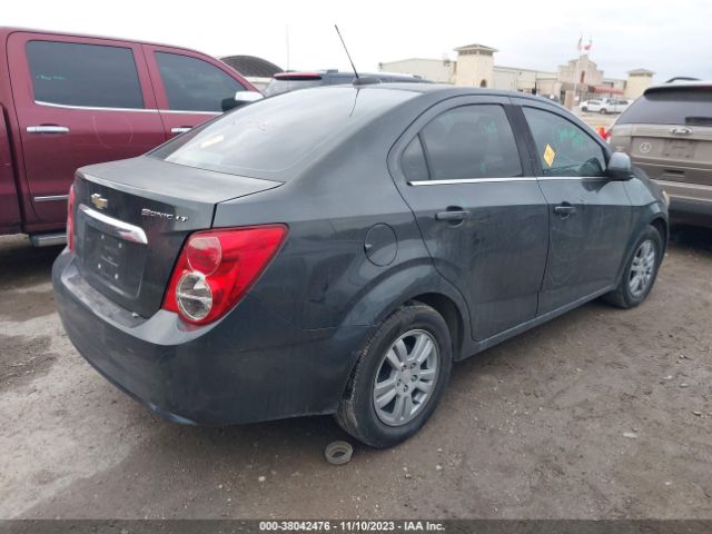 Photo 3 VIN: 1G1JC5SG8G4147813 - CHEVROLET SONIC 