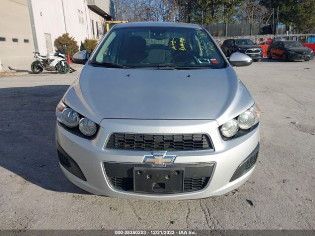 Photo 5 VIN: 1G1JC5SGXD4175379 - CHEVROLET SONIC 