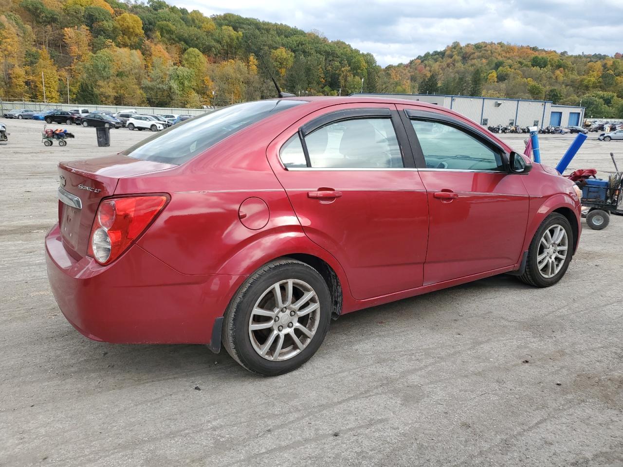 Photo 2 VIN: 1G1JC5SH0C4139854 - CHEVROLET SONIC 