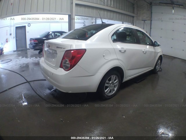 Photo 3 VIN: 1G1JC5SH0E4188619 - CHEVROLET SONIC 