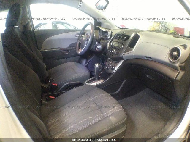 Photo 4 VIN: 1G1JC5SH0E4188619 - CHEVROLET SONIC 