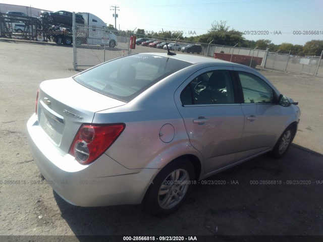 Photo 3 VIN: 1G1JC5SH0E4214975 - CHEVROLET SONIC 