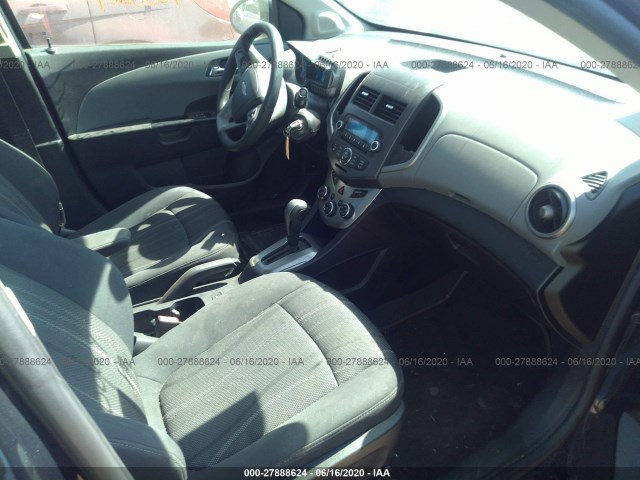 Photo 4 VIN: 1G1JC5SH0E4228956 - CHEVROLET SONIC 