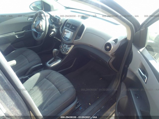 Photo 4 VIN: 1G1JC5SH0F4128678 - CHEVROLET SONIC 