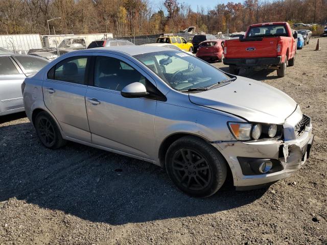 Photo 3 VIN: 1G1JC5SH0F4168436 - CHEVROLET SONIC LT 