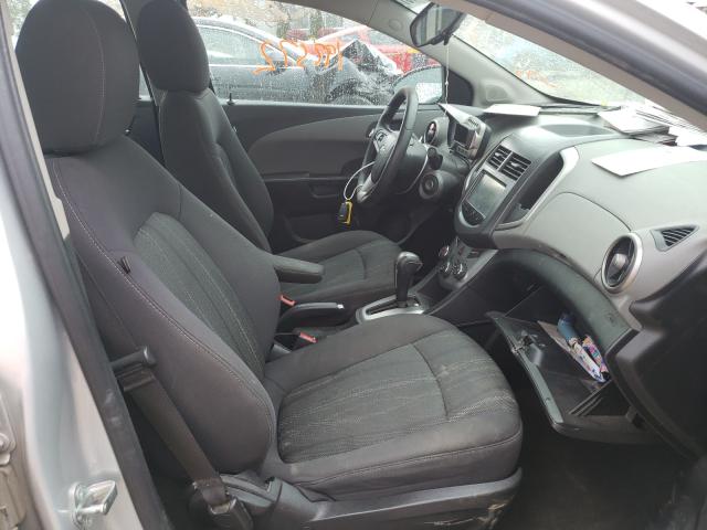 Photo 4 VIN: 1G1JC5SH0F4169294 - CHEVROLET SONIC LT 