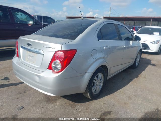 Photo 3 VIN: 1G1JC5SH0F4200642 - CHEVROLET SONIC 